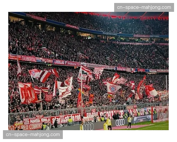 特写：告别绿茵场，德国门将诺伊尔在安联球场最后一次作为拜仁球员谢幕